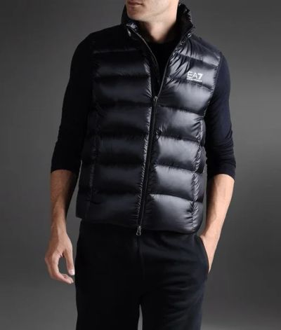 Лот: 3729457. Фото: 1. Мужской пуховой жилет EA7 Armani... Верхняя одежда