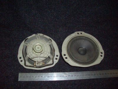 Лот: 3505007. Фото: 1. динамики тыл 13см SUBARu FOReSTER. Акустика автомобильная
