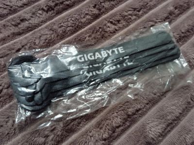 Лот: 20293942. Фото: 1. Тканевые стяжки Gigabyte для проводов... Шлейфы, кабели, переходники