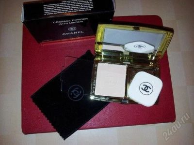 Лот: 2324883. Фото: 1. Пудра для светлой кожи. Chanel... Макияж