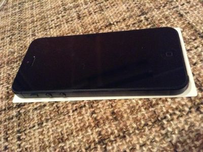 Лот: 3035466. Фото: 1. iphone 5,16gb оригинал,не включается. Смартфоны