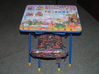 Лот: 16411646. Фото: 1. Детский стол со стулом. Столики, стулья, парты