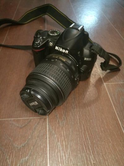 Лот: 11118110. Фото: 1. Nikon D3000 kit. Цифровые зеркальные