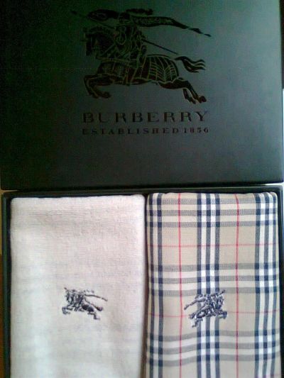 Лот: 3829144. Фото: 1. Подарочный набор полотенец Burberry. Скатерти, салфетки