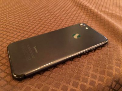 Лот: 10583537. Фото: 1. iPhone 7 128gb black / обмен на... Смартфоны