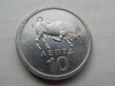 Лот: 8518505. Фото: 1. Греция 10 лепт 1976 нечастая. Европа