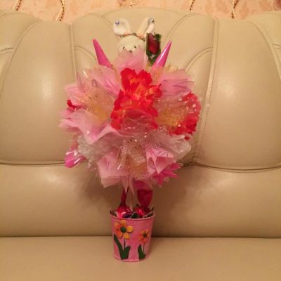 Лот: 5141930. Фото: 1. Оригинальный букет с игрушкой... Букеты из конфет, игрушек