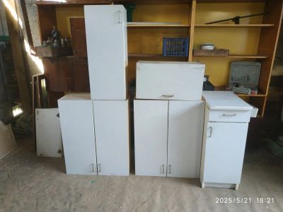 Лот: 25554574. Фото: 1. Кухня. Кухонные гарнитуры