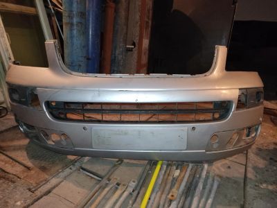 Лот: 18630317. Фото: 1. Бампер передний Volkswagen Multivan... Кузов