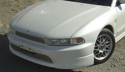 Лот: 12853245. Фото: 1. Решётка радиатора Mitsubishi Galant... Кузов