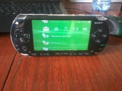 Лот: 4074811. Фото: 1. PSP 1008 + Диск с игрой. Игровые приставки, консоли