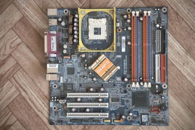 Лот: 6322365. Фото: 1. материнская плата Gigabyte 6A-8I865GVMK... Материнские платы