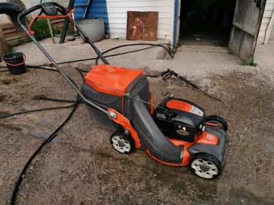 Лот: 20723760. Фото: 1. Газонокосилка Husqvarna. Остальная садовая техника