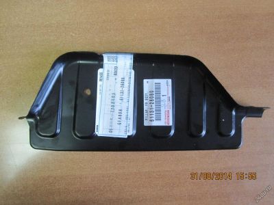 Лот: 4449150. Фото: 1. подножка правая Toyota HiAce... Кузов