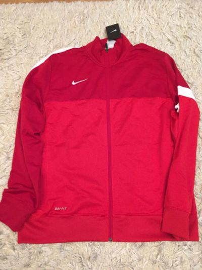 Лот: 7583291. Фото: 1. Спортивный костюм Nike. Спортивные костюмы