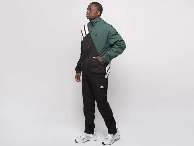 Лот: 24975090. Фото: 1. Спортивный костюм Adidas. Спортивные костюмы