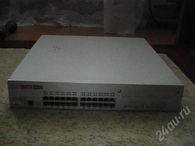 Лот: 32592. Фото: 1. старенький 24 портовый коммутатор... Красноярск