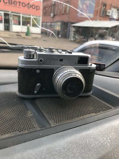 Лот: 23351217. Фото: 1. Винтажный фотоаппарат зоркий-4. Плёночные дальномерные, шкальные