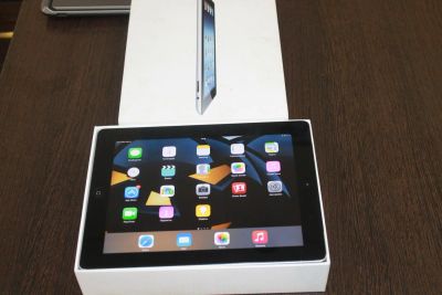 Лот: 6206455. Фото: 1. Планшет Apple iPad (3-е поколение... Планшеты