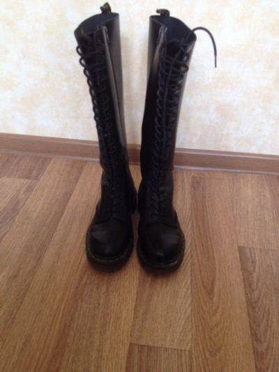 Лот: 5811475. Фото: 1. Сапоги Dr. Martens. Сапоги