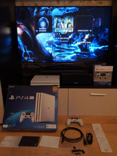 Лот: 12042666. Фото: 1. Sony Playstation 4 Pro 1Tb [CUH-7108B... Игровые приставки, консоли