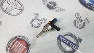 Лот: 23584383. Фото: 1. Форсунка Mercedes-Benz C-Class... Двигатель и элементы двигателя