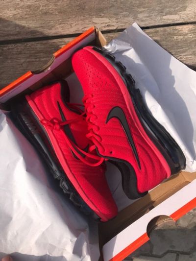 Лот: 11679199. Фото: 1. Кроссовки Nike Air Max 2017 красные. Кеды, кроссовки, слипоны