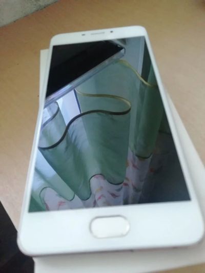 Лот: 17185932. Фото: 1. Meizu M6 32gb Обмен. Смартфоны