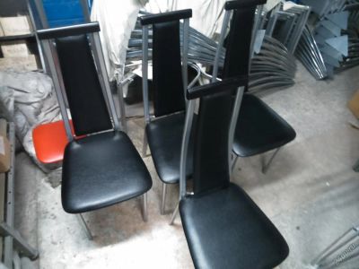 Лот: 5905607. Фото: 1. стулья черные накладка венге СН... Столы, стулья, обеденные группы