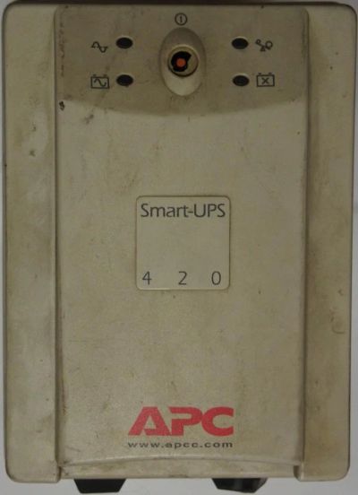 Лот: 4972117. Фото: 1. Бесперебойник APC Smart-UPS 420. ИБП, аккумуляторы для ИБП