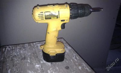 Лот: 2613620. Фото: 1. Аккумуляторный шуруповерт DeWalt... Электроинструмент