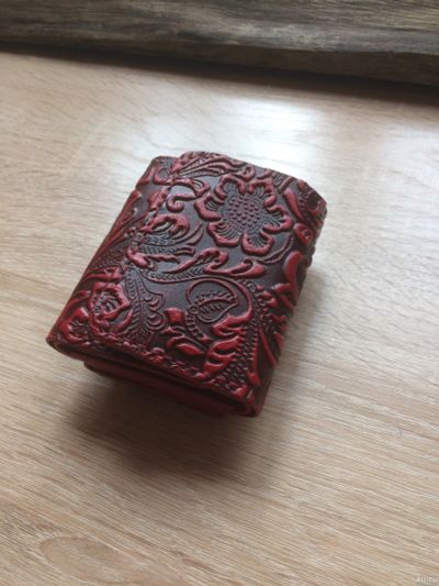 Лот: 14419011. Фото: 1. Кошелек из натуральной кожи. Бумажники, кошельки, портмоне