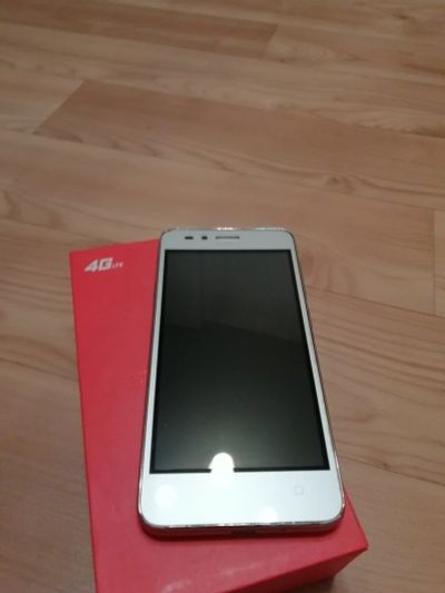 Лот: 12117064. Фото: 1. смартфон huawei y3 2. Смартфоны