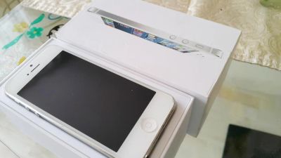 Лот: 6907736. Фото: 1. Продам iPhone 5. Смартфоны