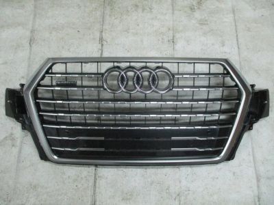 Лот: 13120612. Фото: 1. Решетка радиатора Audi Q7 4MB... Кузов