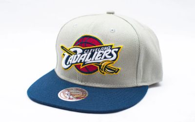 Лот: 7393776. Фото: 1. Кепка Cavaliers. Головные уборы