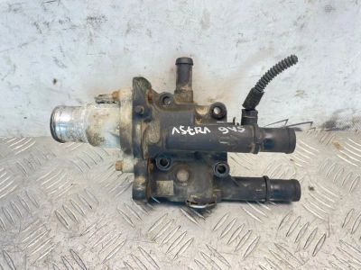 Лот: 25133143. Фото: 1. корпус термостата Opel Astra L69. Другое (автозапчасти)