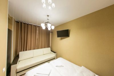 Лот: 11375464. Фото: 1. 2-к квартира, 40 м2, 1/3 эт... Квартиры, студии