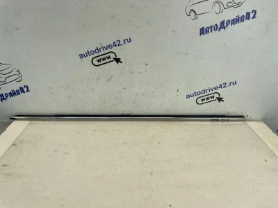 Лот: 24769815. Фото: 1. уплотнитель стекла внешний Nissan... Двигатель и элементы двигателя