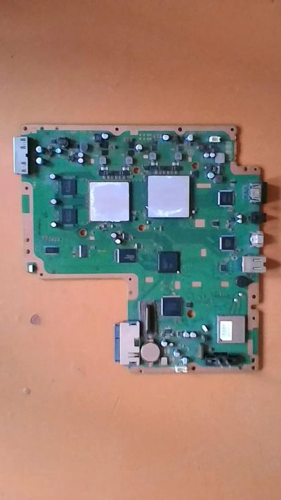 Лот: 7232464. Фото: 1. Материнская плата PS 3 состояние... Запчасти для игровых приставок, консолей