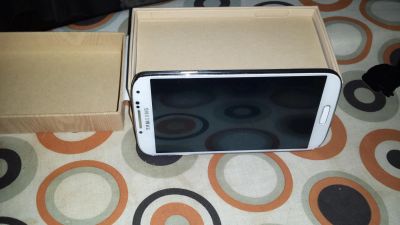 Лот: 4027001. Фото: 1. Samsung Galaxy S4 белый. Смартфоны