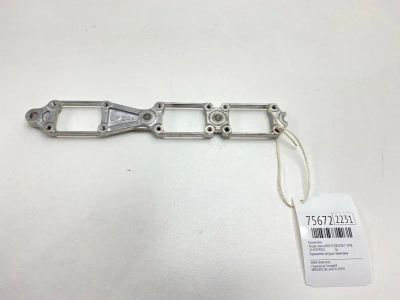 Лот: 21111000. Фото: 1. Кронштейн Nissan Gloria 1998 2243559S01... Двигатель и элементы двигателя