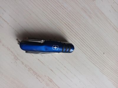 Лот: 18975533. Фото: 1. швейцарский складной нож victorinox... Столовые приборы, ножи