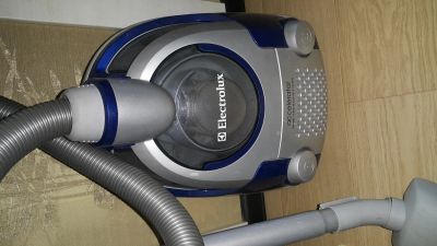 Лот: 12276767. Фото: 1. Пылесос Electrolux. Пылесосы, паровые швабры