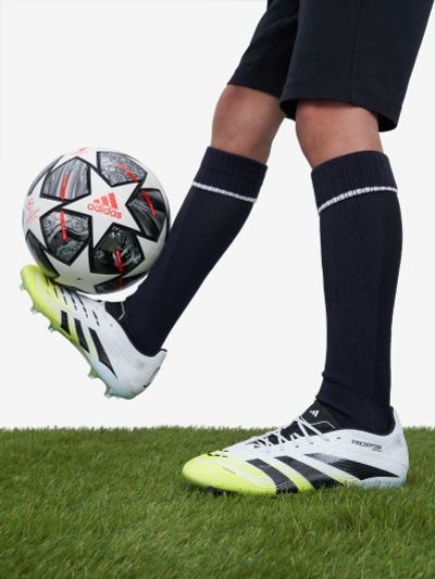 Лот: 25557018. Фото: 1. Бутсы для мальчиков Adidas Predator... Другое (одежда, обувь, галантерея)