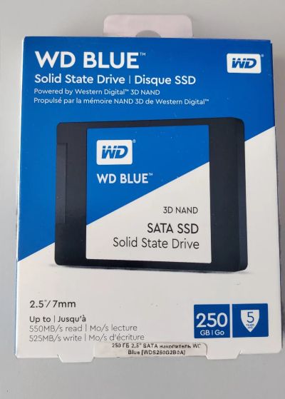 Лот: 20859373. Фото: 1. SSD WD Blue 250 GB новый, запечатан. SSD-накопители