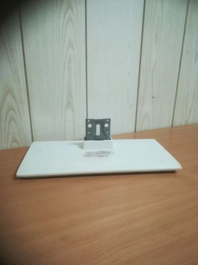 Лот: 25793502. Фото: 1. Нога-подставка TV Toshiba 32DL834R. Кронштейны, стойки, подставки