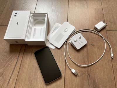 Лот: 18085115. Фото: 1. iPhone 11 128gb белый в отличном... Смартфоны
