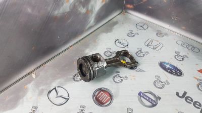 Лот: 23583891. Фото: 1. Поршень с шатуном BMW 5-Series... Двигатель и элементы двигателя