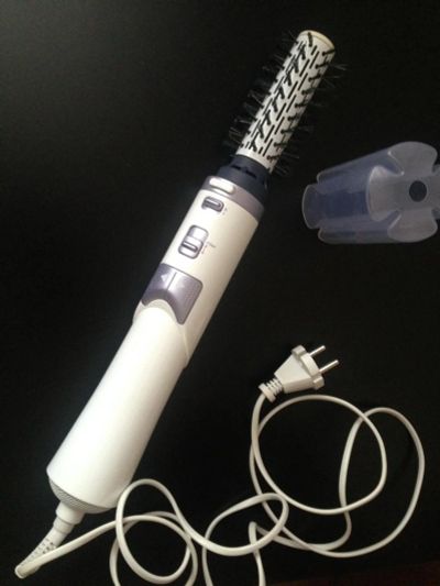 Лот: 8086039. Фото: 1. Фен-щетка для укладки волос Philips. Другое (бытовая техника)